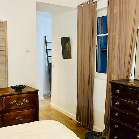Villa Belle Maison Avec Piscine Dans Un Cadre Verdoyant Proche De Lyon *