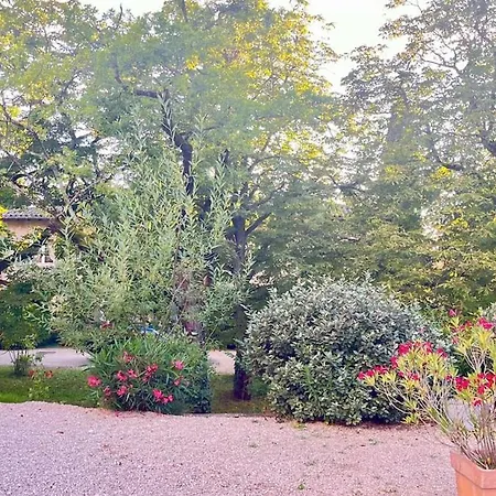 Belle Maison Avec Piscine Dans Un Cadre Verdoyant Proche De Lyon * Ecully